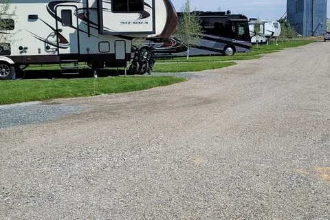 Three Forks Market RV Park