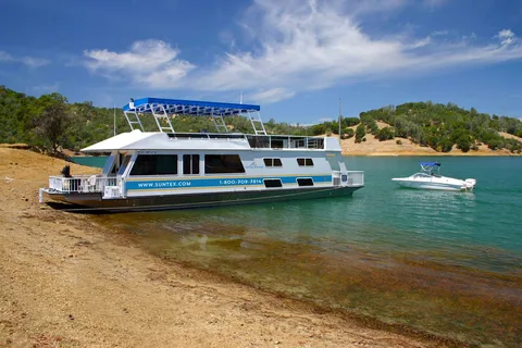 Pleasure Cove Marina - Lake Berryessa