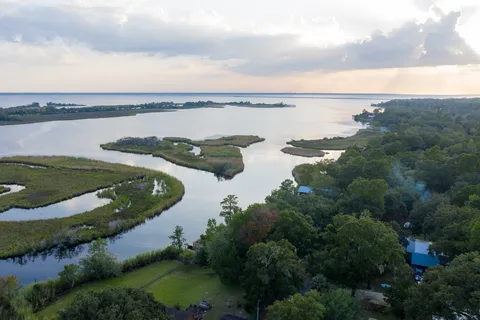 Live Oak Landing