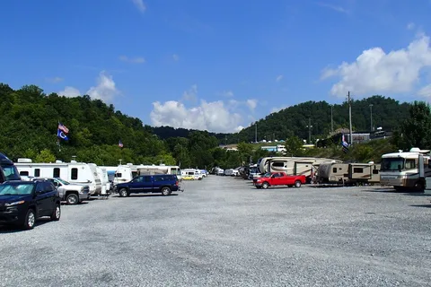Copperhead Ridge Glamping & RV Park