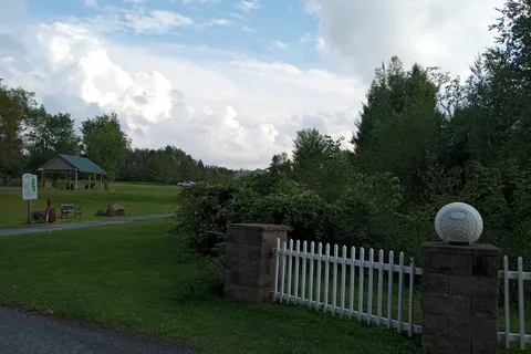 Streamside RV Park and Golf Course