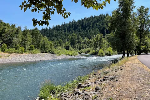 Casey's Riverside RV Park
