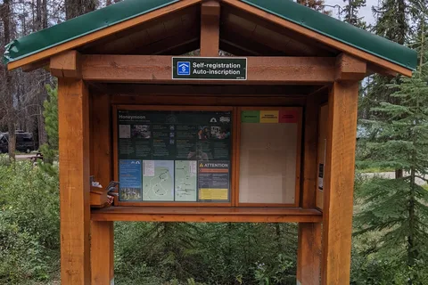 Honeymoon Lake Campground - Jasper National Park