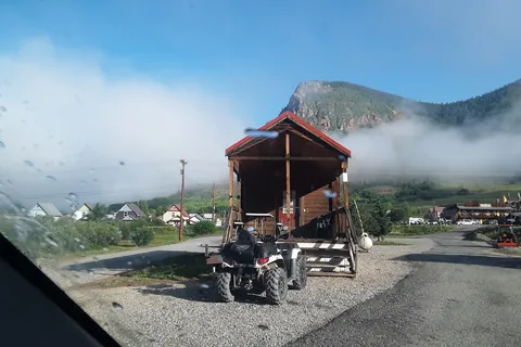 Red Mountain Motel and RV Park