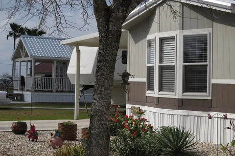 Palmdale RV Resort