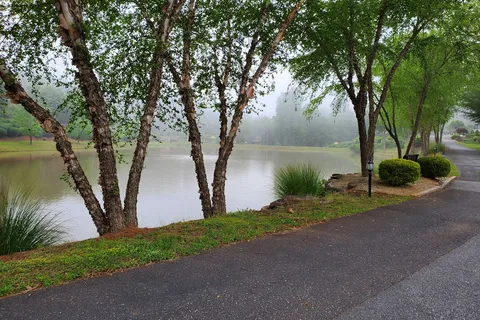 Apple Valley Farm Motorcoach Resort