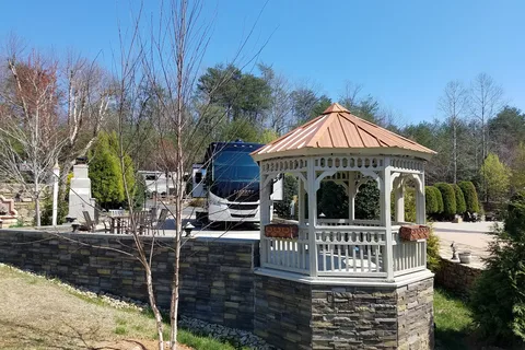 Apple Valley Farm Motorcoach Resort