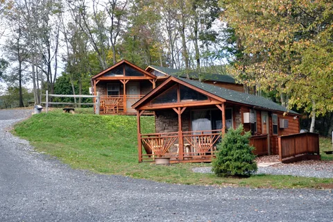 Twin Grove RV Resort and Cottages