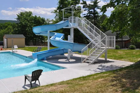 Twin Grove RV Resort and Cottages