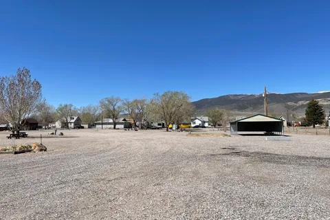 Flying U Country Store & RV Park