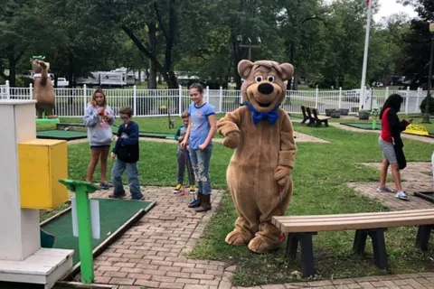 Jellystone Park of Chicago