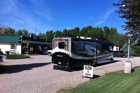 Country Corners RV Park And Campground