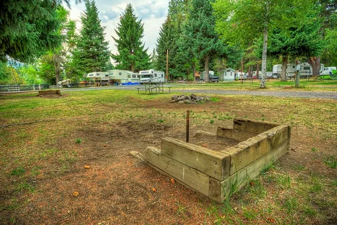 Camp Sherman RV Park and Motel