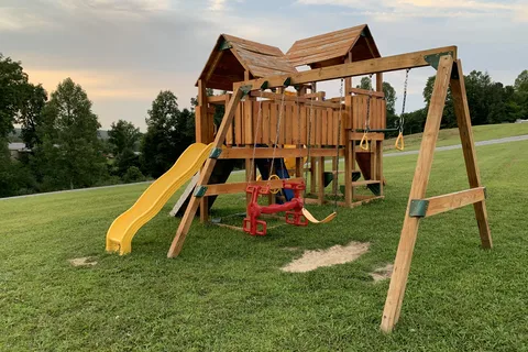 Mountain Top RV Park and Cabins