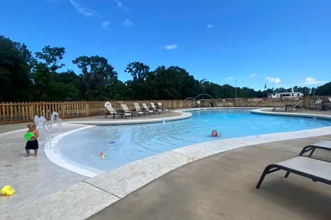 Blue Heron Escape RV Resort
