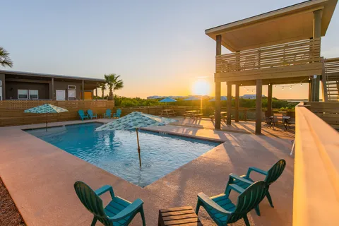 Aloha Beach RV Resort