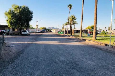 Palms Mobile Home RV Park