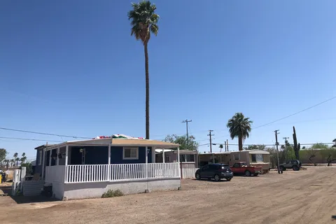 Palms Mobile Home RV Park