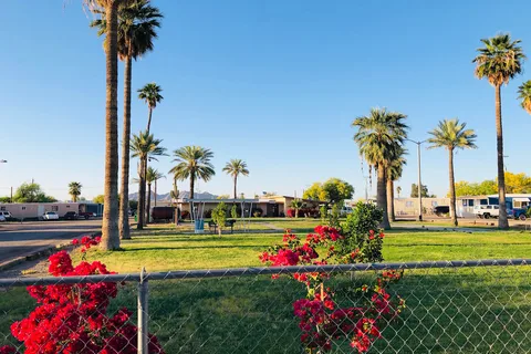 Palms Mobile Home RV Park