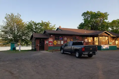 Northwinds Resort and Bar