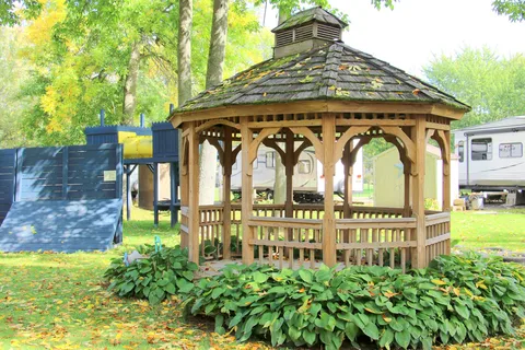 Lake Bluff RV Park