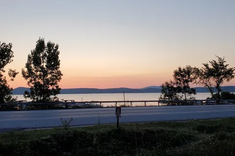 Apple Island Resort