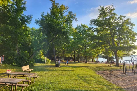 Bass Lake Provincial Park