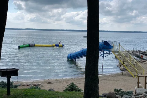 Acorn Hill resort