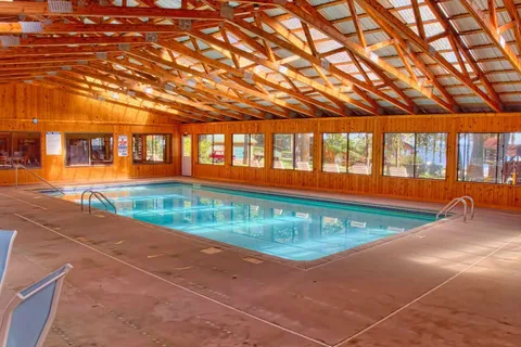 Acorn Hill resort