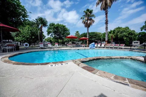Traveler's World RV Resort