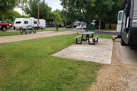 Traveler's World RV Resort