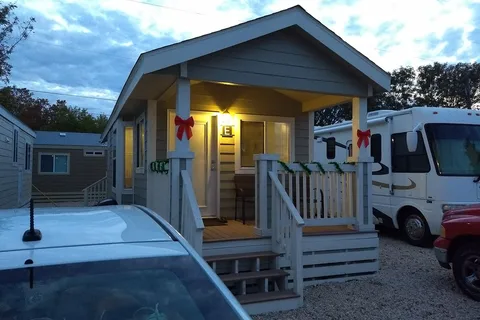 Traveler's World RV Resort
