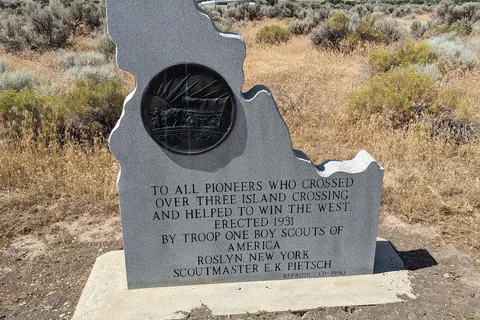 Wagon Wheel - Three Island Crossing State Park