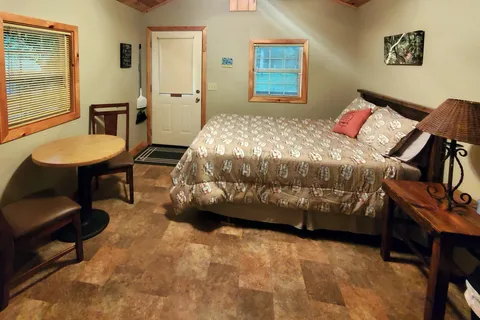 SonLight Campground and Cabins
