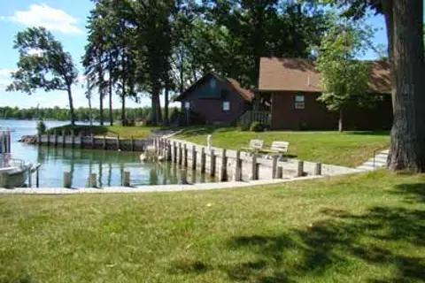 Shores of Leech Lake Campground and Marina