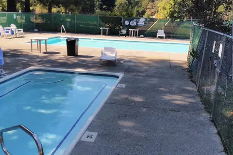 Dean Creek Resort Motel and Campground and RV Park