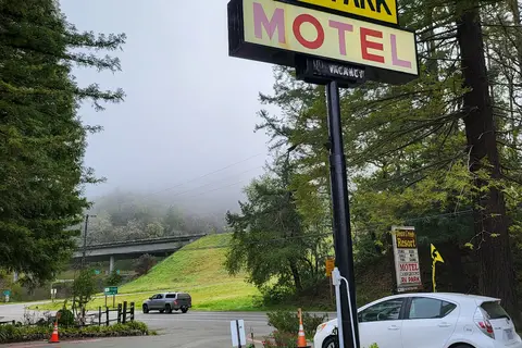 Dean Creek Resort Motel and Campground and RV Park