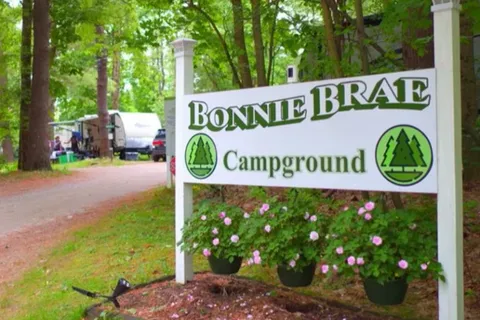 Bonnie Brae Cabins & Campsites