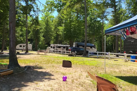 Cozy Pond Camping Resort