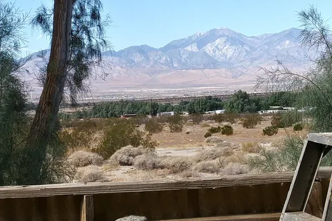 Desert Oasis Mobile Home and RV Resort