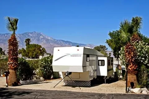 Desert Oasis Mobile Home and RV Resort