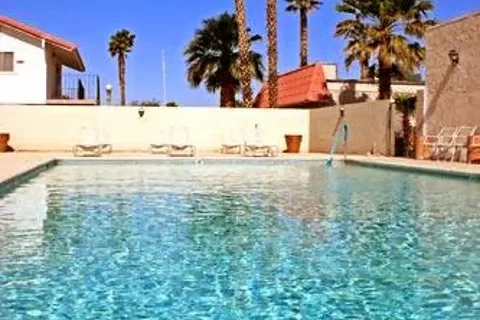 Desert Oasis Mobile Home and RV Resort