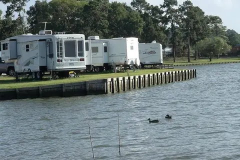 Waterfront Lodge Marina and RV Park