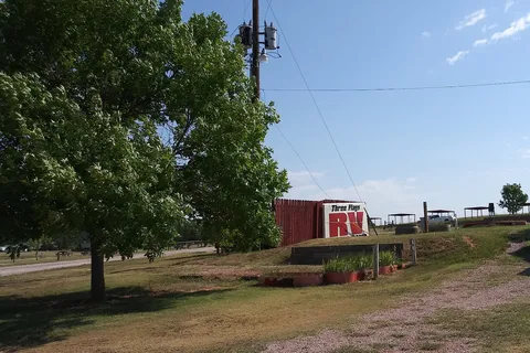 Three Flags RV Park