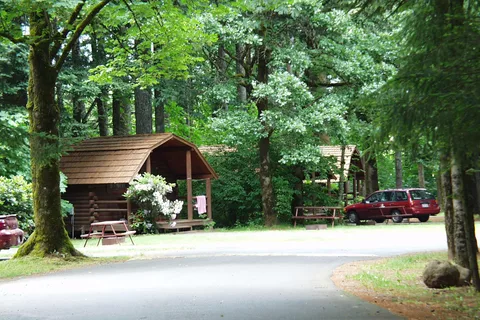 Cascade Locks / Portland East KOA Holiday