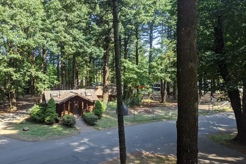 Cascade Locks / Portland East KOA Holiday