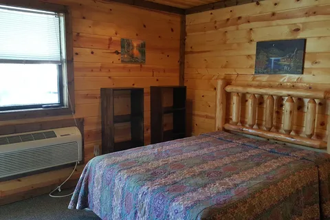 Huzzah Valley Resort