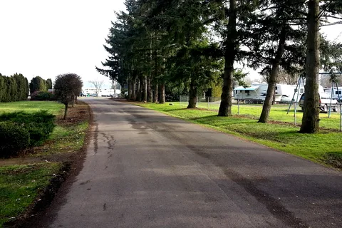 Eugene Kamping World RV Park