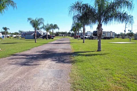 Breezewood Cove RV Park