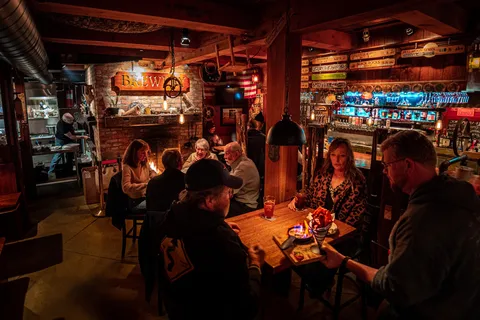 Boothbay Craft Brewery, Tavern and RV